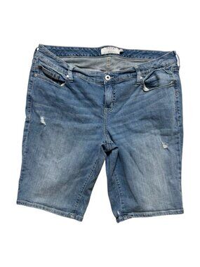 Torrid First At Fit Bermuda Shorts Women’s Size 18 Distressed Denim